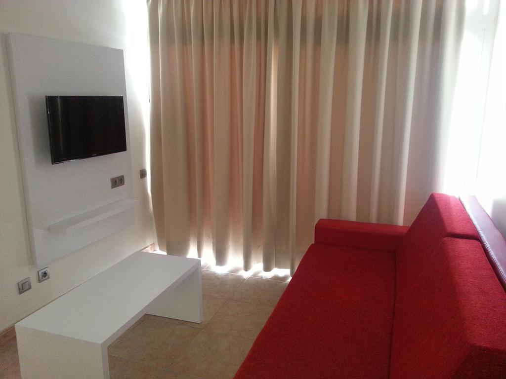 Eo Las Rosas Playa del Ingles  Ruang foto